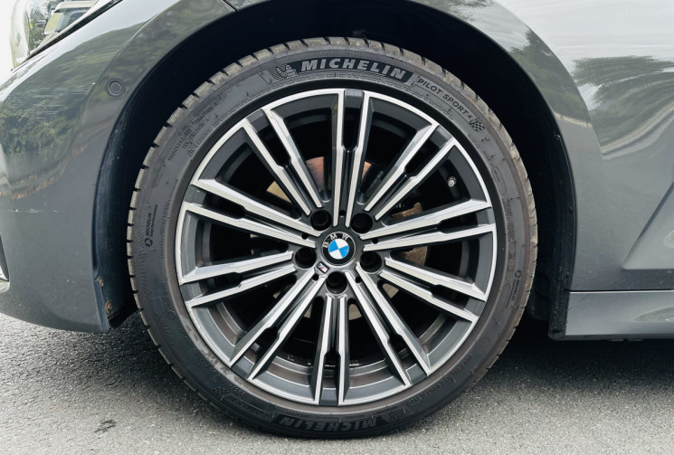 BMW SERIE 3 TOURING (G21) 320dA xDrive 190ch M sport Toit ouvrant pano / Affichage tête haute