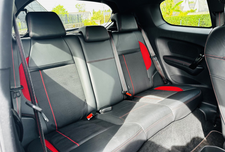 Peugeot 208 1.6 THP 208ch GTI Superbe état