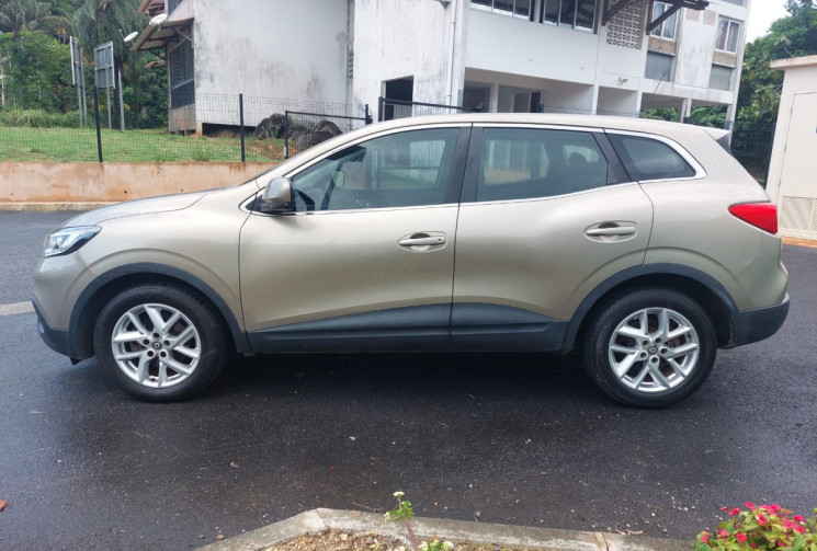 Renault Kadjar 1.5 dCi eco2 FWD 110 cv Business // Très bon état Renault Kadjar 1.5 dCi eco2 FWD 110 cv Business // Très bon état
