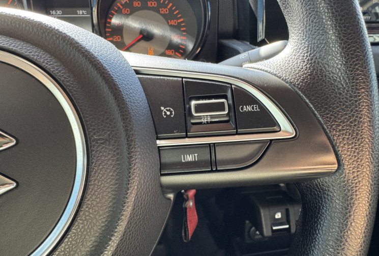 Suzuki Jimny 1.5 VVT PRIVILEGE - EQUIPÉ SUR MESURE - GARANTIE CONSTUCTEUR - TVA RECUPERABLE