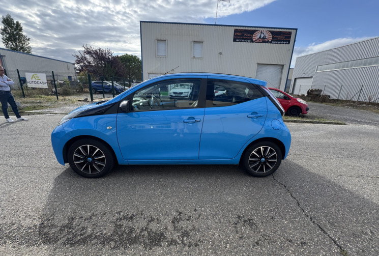 Toyota Aygo Aygo 1.0 VVT-i 69ch x-wave 2