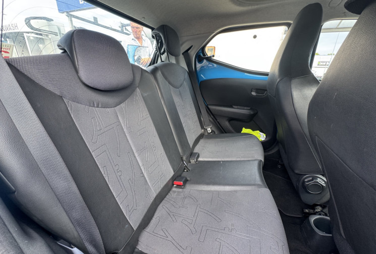 Toyota Aygo Aygo 1.0 VVT-i 69ch x-wave 2