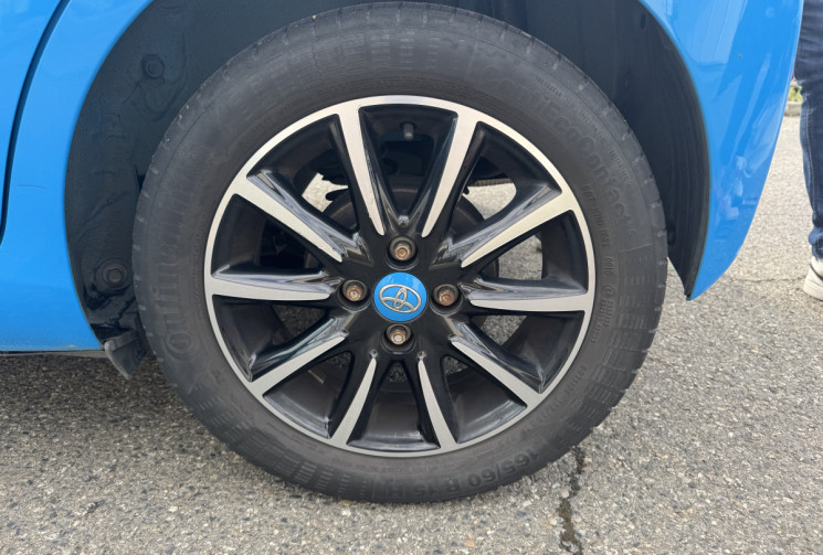 Toyota Aygo Aygo 1.0 VVT-i 69ch x-wave 2