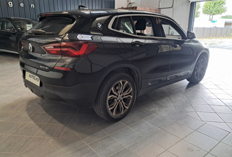 BMW X2 F39 sDrive 18i 136 DKG7 Business Design + CAMERA  + HAYON ELEC - TBE - GARANTIE - 