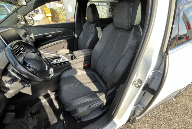 Peugeot 5008 II (P87) 1.5 BlueHDi EAT8 S&S 130 cv Boîte auto