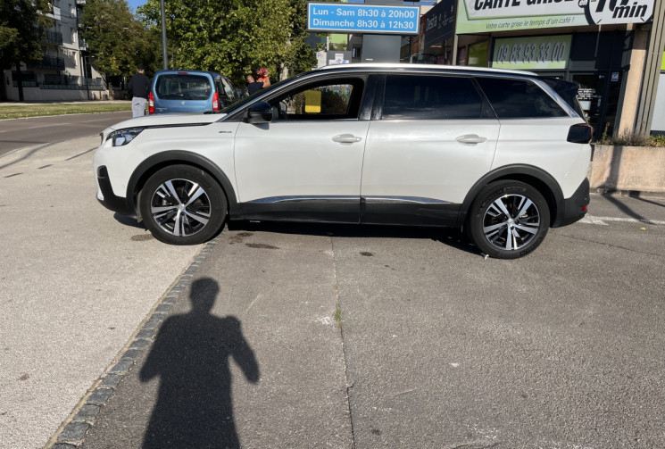 Peugeot 5008 II (P87) 1.5 BlueHDi EAT8 S&S 130 cv Boîte auto