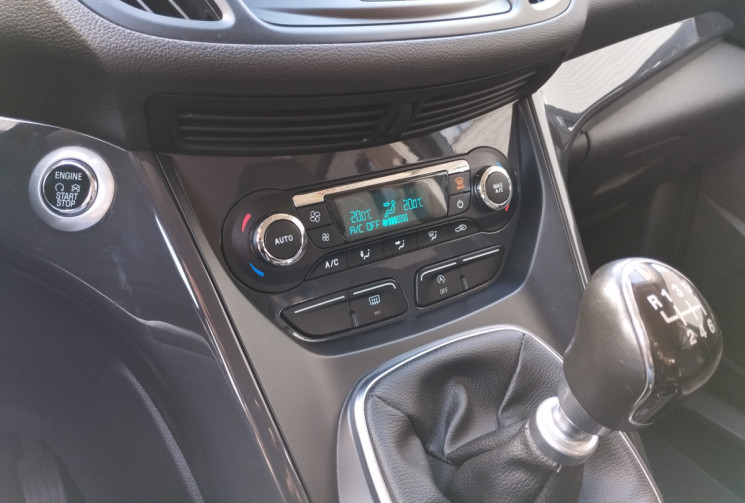 Ford Kuga II 2.0 TDCi 120 4X2 S&S Titanium BVM6
