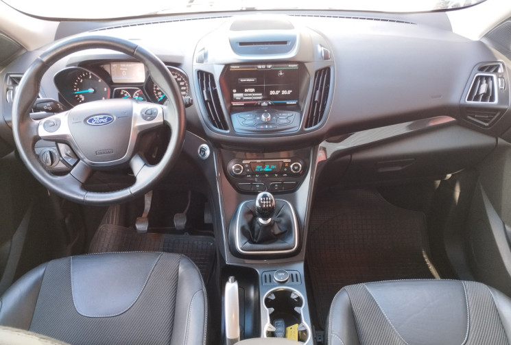 Ford Kuga II 2.0 TDCi 120 4X2 S&S Titanium BVM6