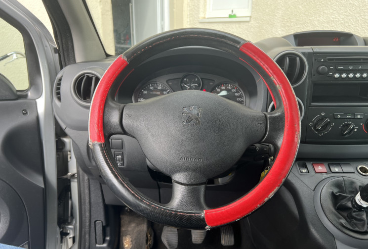 Peugeot PARTNER TEPEE 1.6 HDi 90 CH / ATTELAGE 