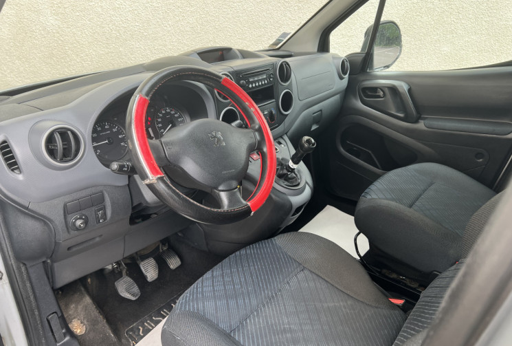 Peugeot PARTNER TEPEE 1.6 HDi 90 CH / ATTELAGE 