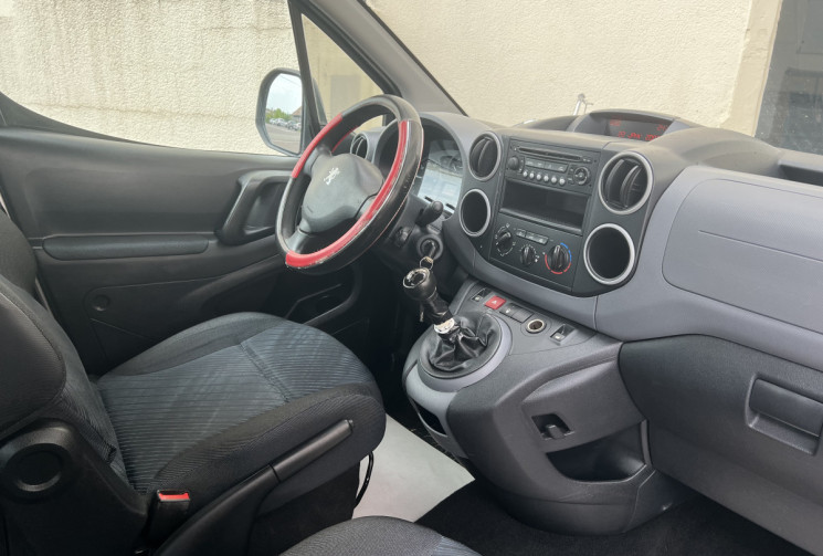 Peugeot PARTNER TEPEE 1.6 HDi 90 CH / ATTELAGE 