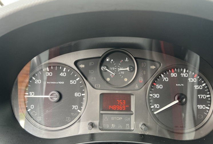 Peugeot PARTNER TEPEE 1.6 HDi 90 CH / ATTELAGE 