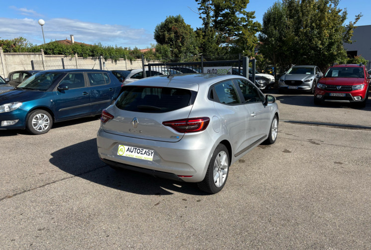 Renault Clio V E-TECH 140 ch / 5 places / Business