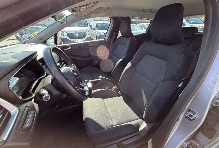 Renault Clio V E-TECH 140 ch / 5 places / Business