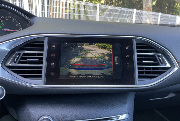 Peugeot 308 1.6 THP 205 GT * 2e main / GPS / Caméra / JA 18 / en Stock / Français