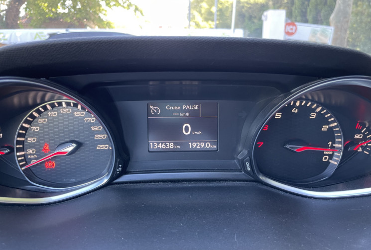 Peugeot 308 1.6 THP 205 GT * 2e main / GPS / Caméra / JA 18 / en Stock / Français