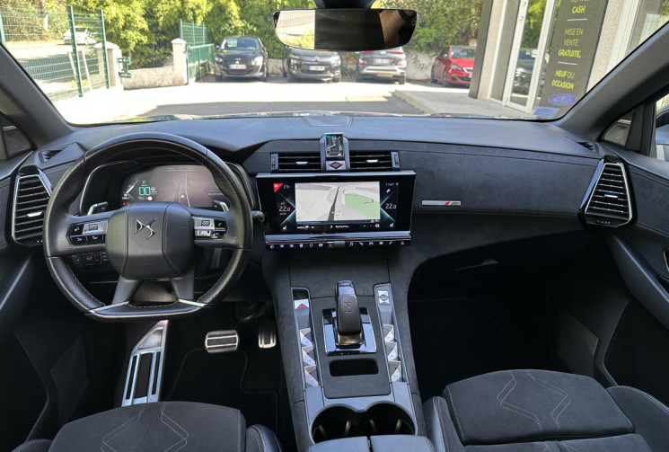DS DS 7 Crossback E-TENSE 225 PERFORMANCE LINE+ * HYBRID RECHARGEABLE * ATTELAGE * ENTRETIEN CITROEN