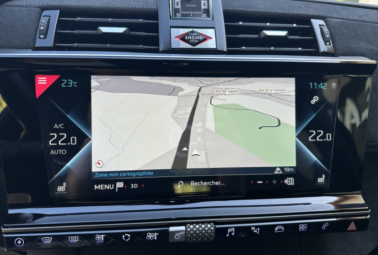 DS DS 7 Crossback E-TENSE 225 PERFORMANCE LINE+ * HYBRID RECHARGEABLE * ATTELAGE * ENTRETIEN CITROEN