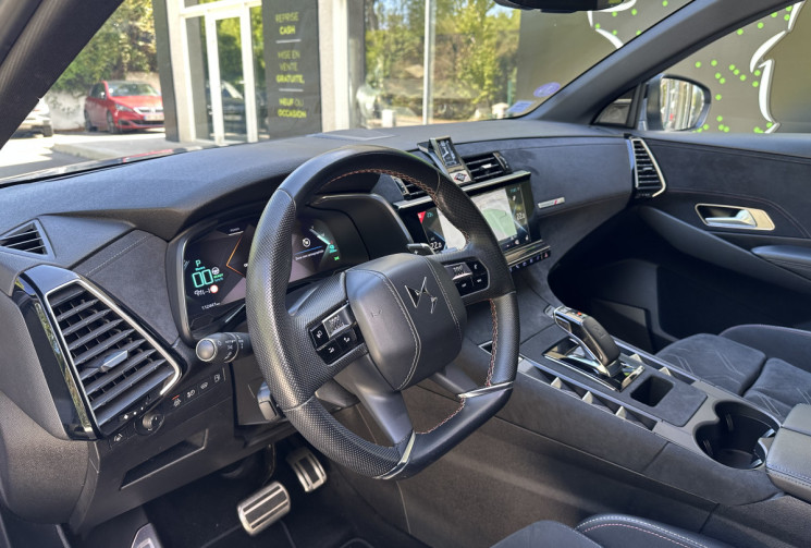 DS DS 7 Crossback E-TENSE 225 PERFORMANCE LINE+ * HYBRID RECHARGEABLE * ATTELAGE * ENTRETIEN CITROEN