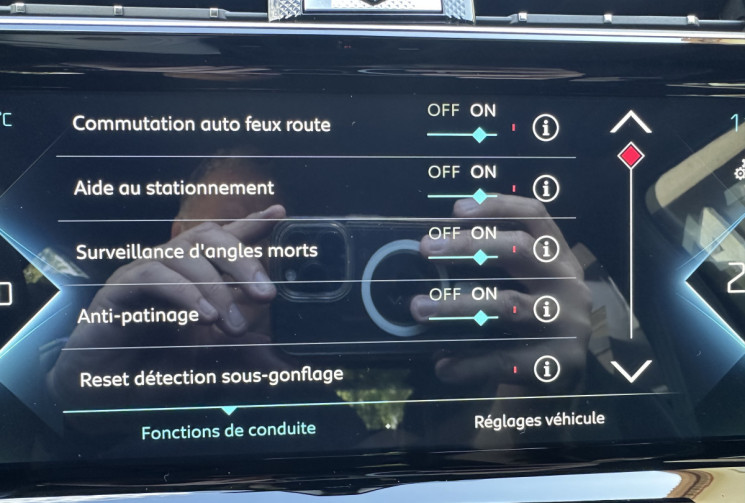 DS DS 7 Crossback E-TENSE 225 PERFORMANCE LINE+ * HYBRID RECHARGEABLE * ATTELAGE * ENTRETIEN CITROEN