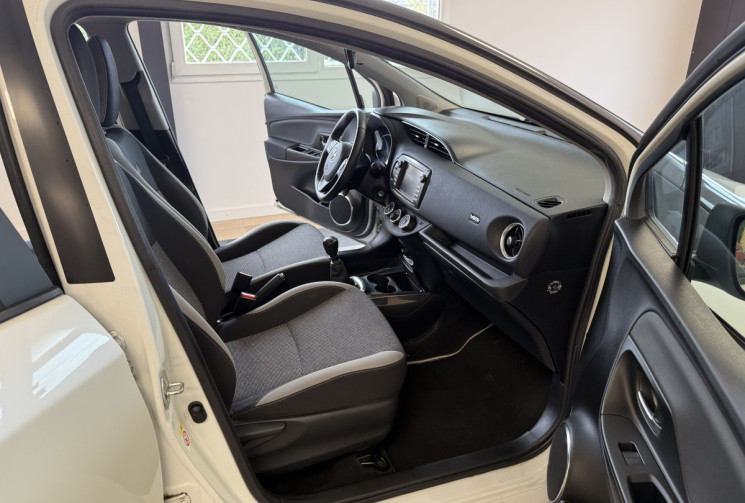 Toyota Yaris 1.5 VVTI Y20 16V 110 DESIGN  