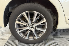 Toyota Yaris 1.5 VVTI Y20 16V 110 DESIGN  