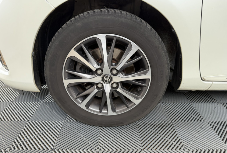 Toyota Yaris 1.5 VVTI Y20 16V 110 DESIGN  