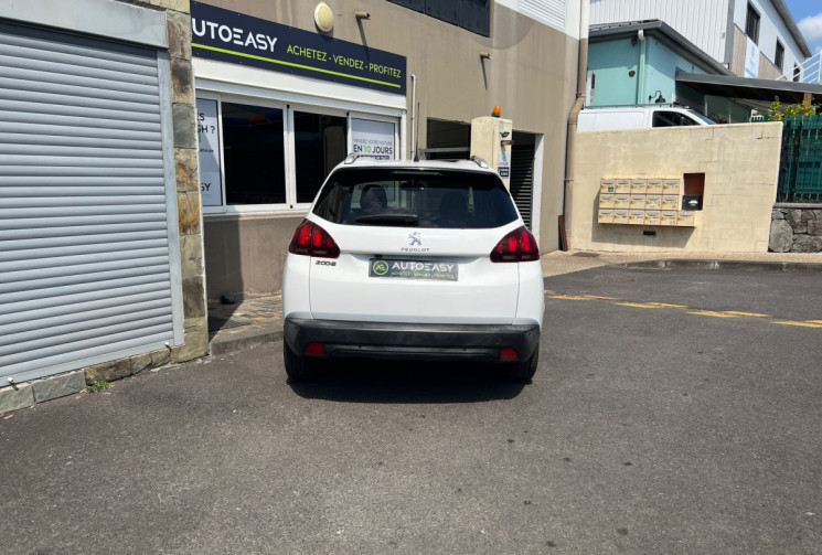 Peugeot 2008  1.5 BlueHDi 16V S&S 102 cv ALLURE