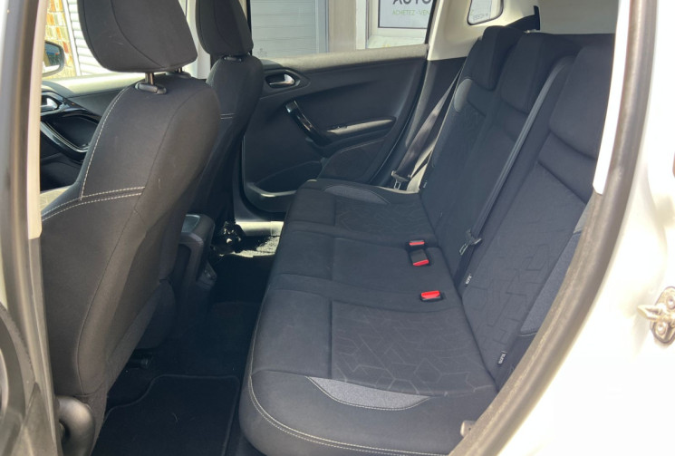 Peugeot 2008  1.5 BlueHDi 16V S&S 102 cv ALLURE
