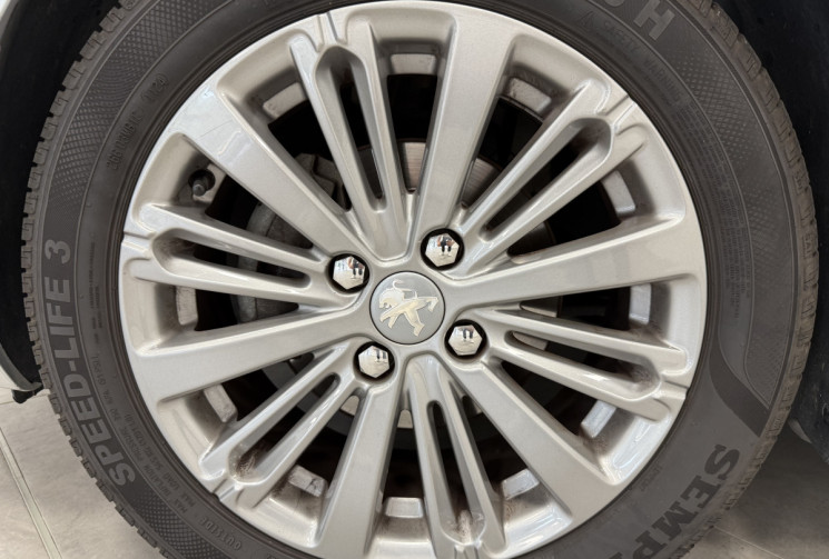 Peugeot 208 1.6 BlueHDi 100 ch Allure 