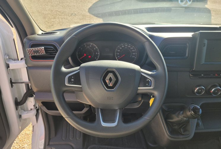 Renault Master FGN TRAC F3500 L2H2 BLUE DCI 135 CONFORT