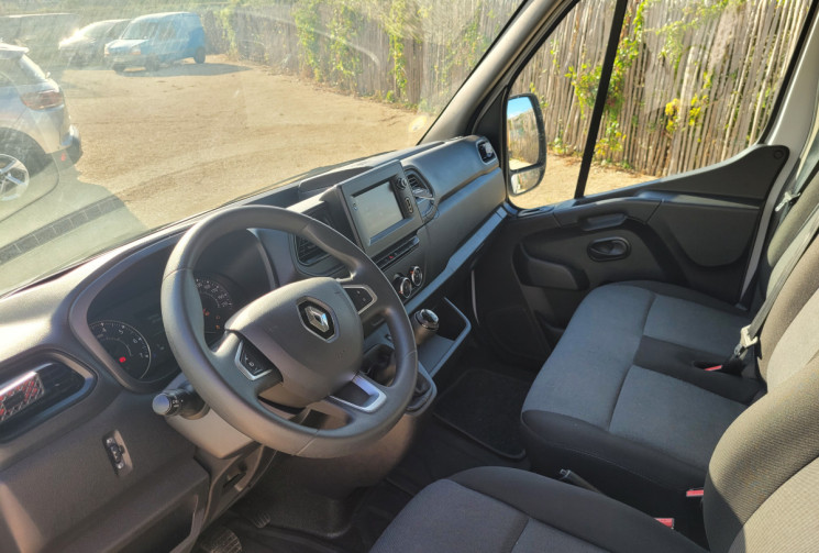 Renault Master FGN TRAC F3500 L2H2 BLUE DCI 135 CONFORT