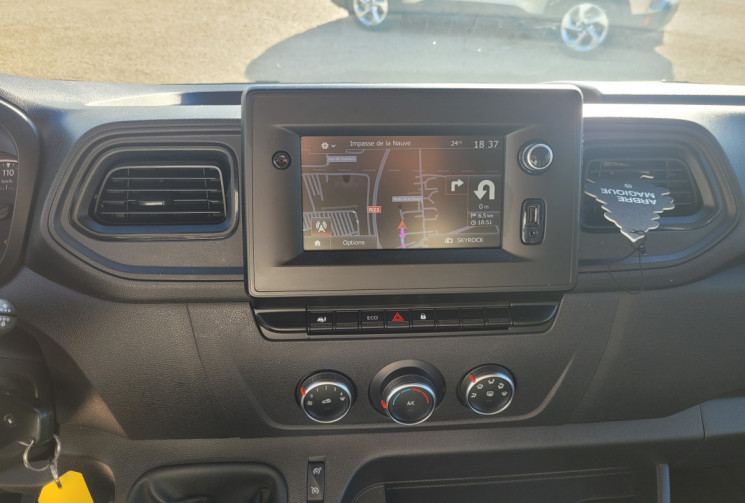 Renault Master FGN TRAC F3500 L2H2 BLUE DCI 135 CONFORT