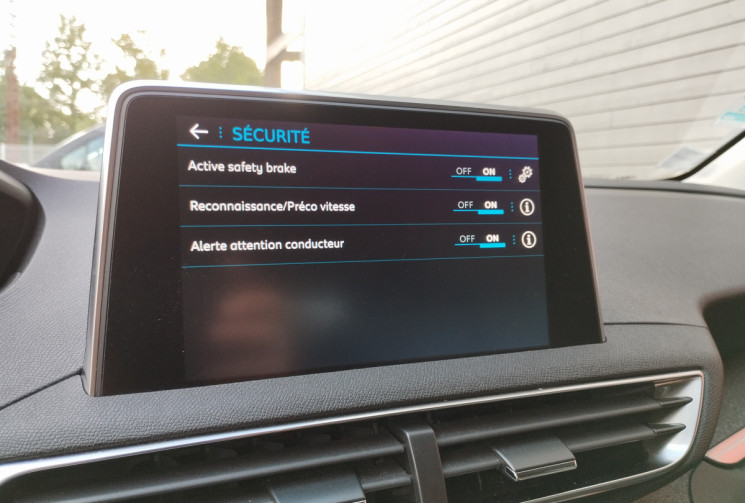 Peugeot 3008 1.5 BlueHDi 130 S&S Allure Business BVM6