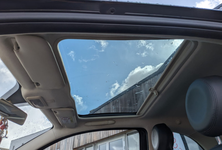 FIAT 500 III PH2 3  0.9 TwinAir TURBO 85 CLUB / TOIT PANORAMIQUE / GARANTIE 12 MOIS