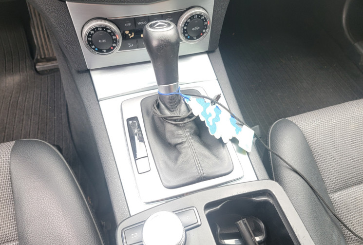 Mercedes Classe C Berline 220 CDi 2.1 CDI BlueEFFICIENCY 170 cv Boîte auto AVANTGARDE