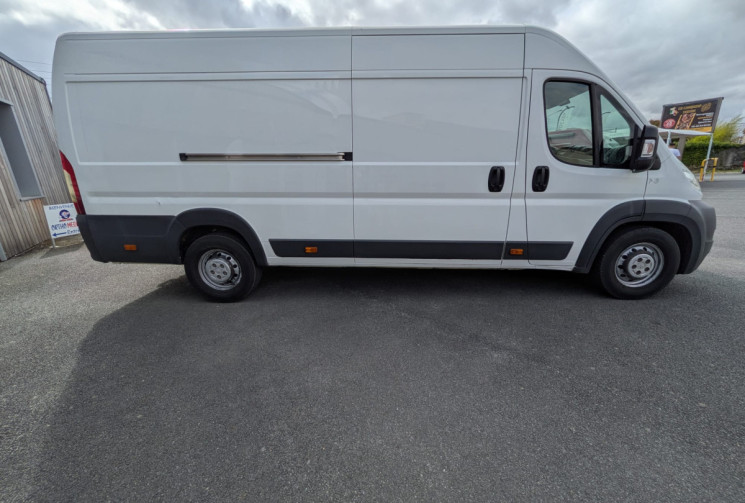 Peugeot Boxer III Phase 1/2 Fourgon 435  2.2 HDi FAP Fourgon long L4 H2 150 cv