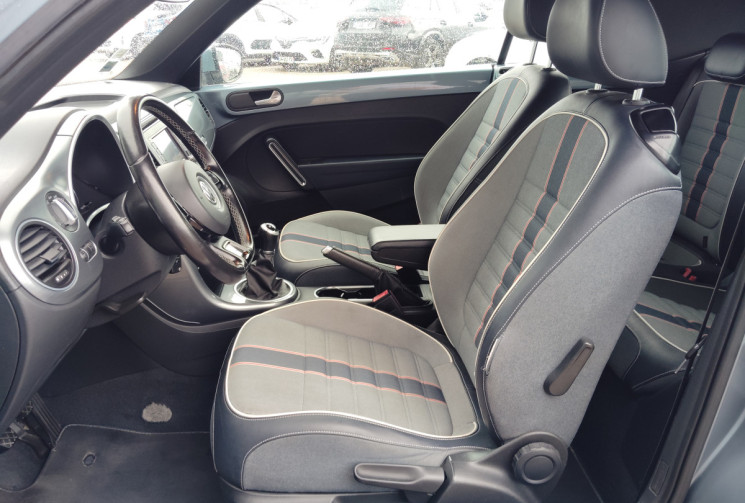 Volkswagen Coccinelle 2.0 TDI 110cv DENIM