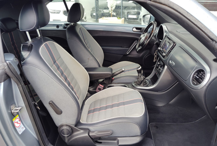 Volkswagen Coccinelle 2.0 TDI 110cv DENIM