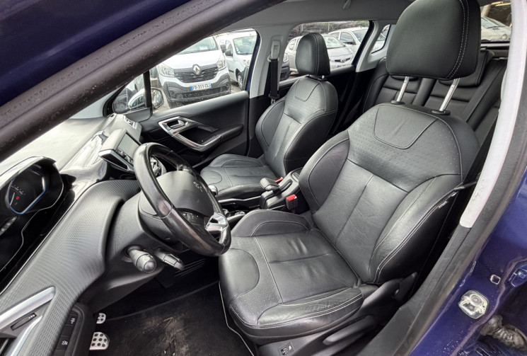 Peugeot 2008 1.6 BLUEHDI / 120 CH / FELINE 