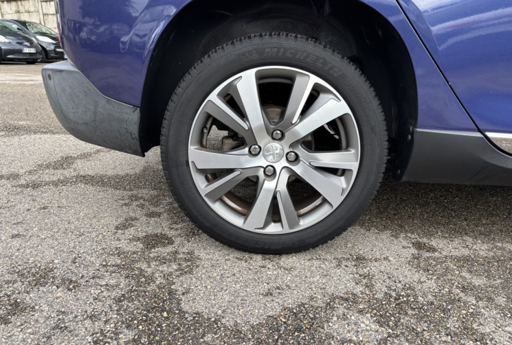 Peugeot 2008 1.6 BLUEHDI / 120 CH / FELINE DISTRIB OK