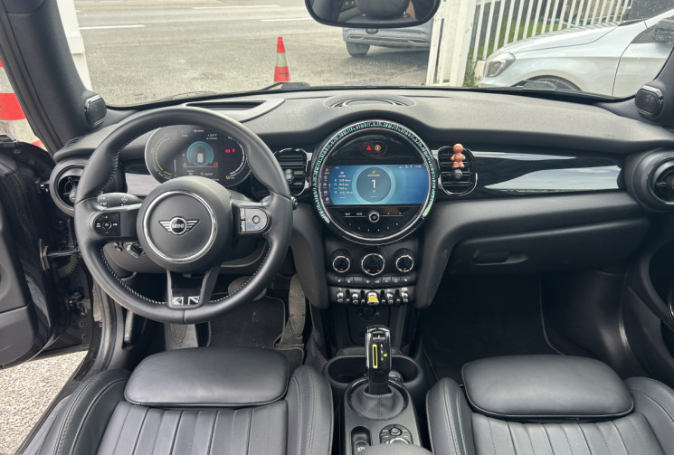 Mini Mini III (2) (F56) COOPER SE 184 Ch FINITION MINI YOURS 32.6 KWH * TOIT OUVRANT * SIEGES CHAUFF