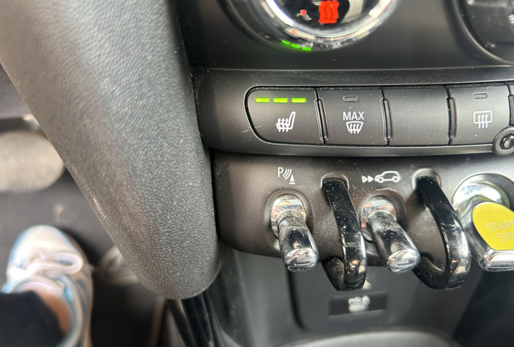 Mini Mini III (2) (F56) COOPER SE 184 Ch FINITION MINI YOURS 32.6 KWH * TOIT OUVRANT * SIEGES CHAUFF