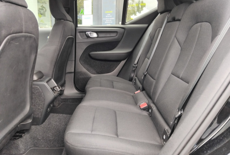 Volvo XC40  150 CH AWD 4x4  BUSINESS - Première Main - Suivi Complet 