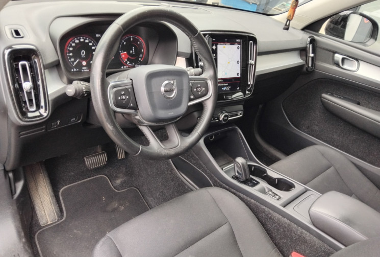 Volvo XC40  150 CH AWD 4x4  BUSINESS - Première Main - Suivi Complet 