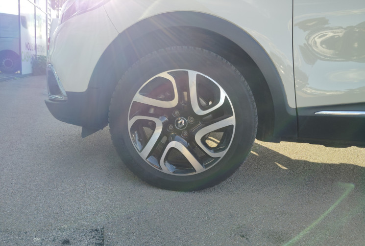 Renault Captur 1.2 TCe 120ch energy Intens EDC