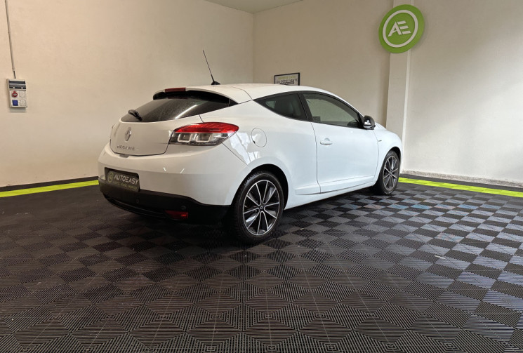 Renault Megane 1.5 dCi 110ch energy FAP Bose eco² // CarPlay