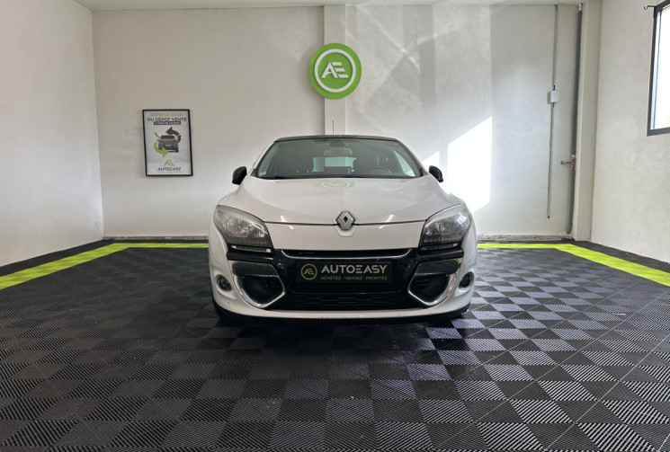 Renault Megane 1.5 dCi 110ch energy FAP Bose eco² // CarPlay