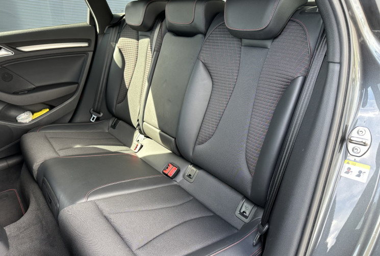 Audi S3 SPORTBACK 2.0 TFSi S-Tronic7 300 cv - CARPLAY - SIEGES CHAUFFANTS