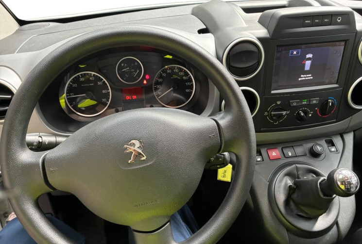 Peugeot PARTNER TEPEE  1.6 HDi 100  Active 48.000 km 7 PLACES  2 PORTES LATERALES